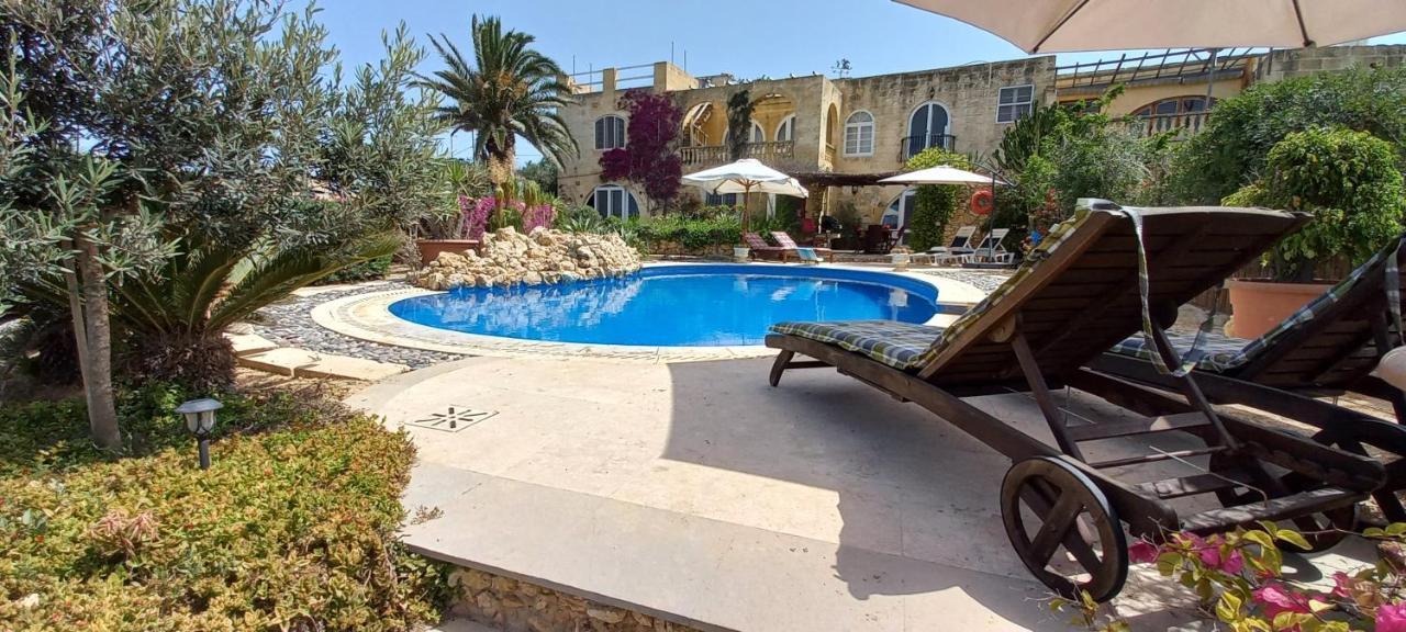 Dar Ta' Xmun - Idyllic Farmhouse With Pool, Garden, Seaview & Sunset San Lawrenz Exterior photo